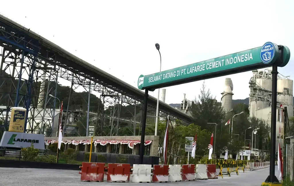 lhokgna cement factory